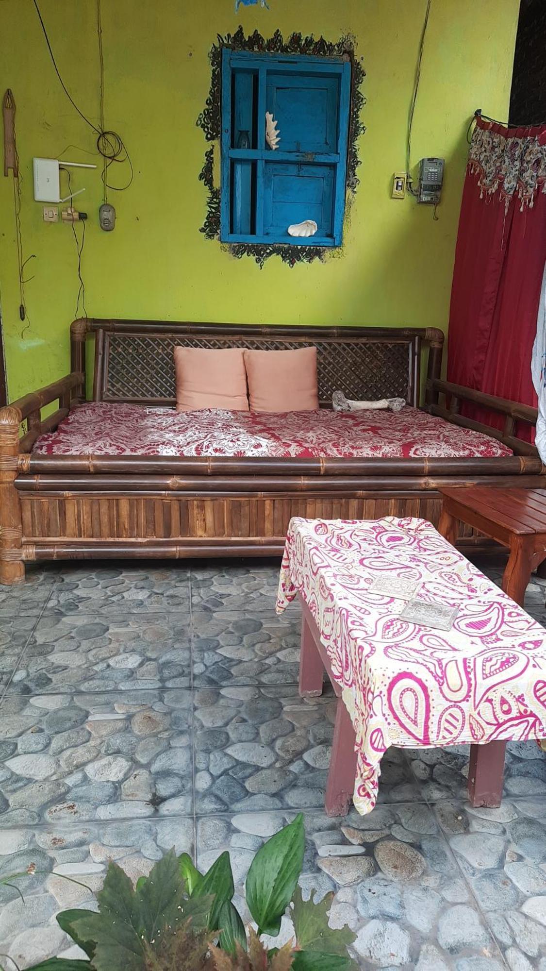 Red Beach Homestay Pasanggaran المظهر الخارجي الصورة